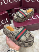 Chinelo Plataforma GC